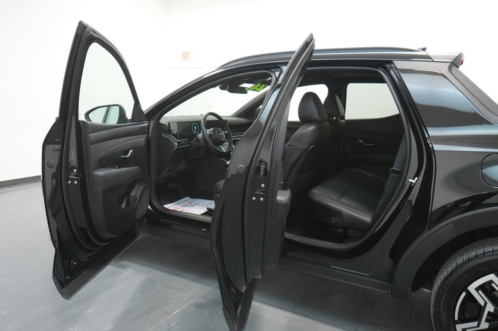 Used 2026 Hyundai Santa Cruz Limited image 25