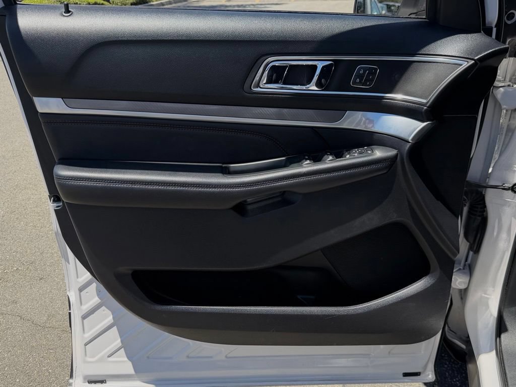 Used 2019 Ford Explorer Sport w/ Equipment Group 401A AWD/4WD image 16