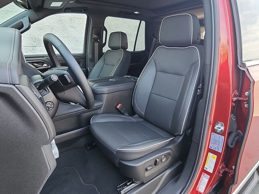 Used 2024 GMC Yukon SLT w/ SLT Premium Package image 20