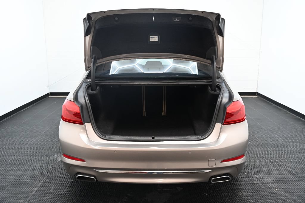 Used 2017 BMW 540i xDrive AWD/4WD image 57