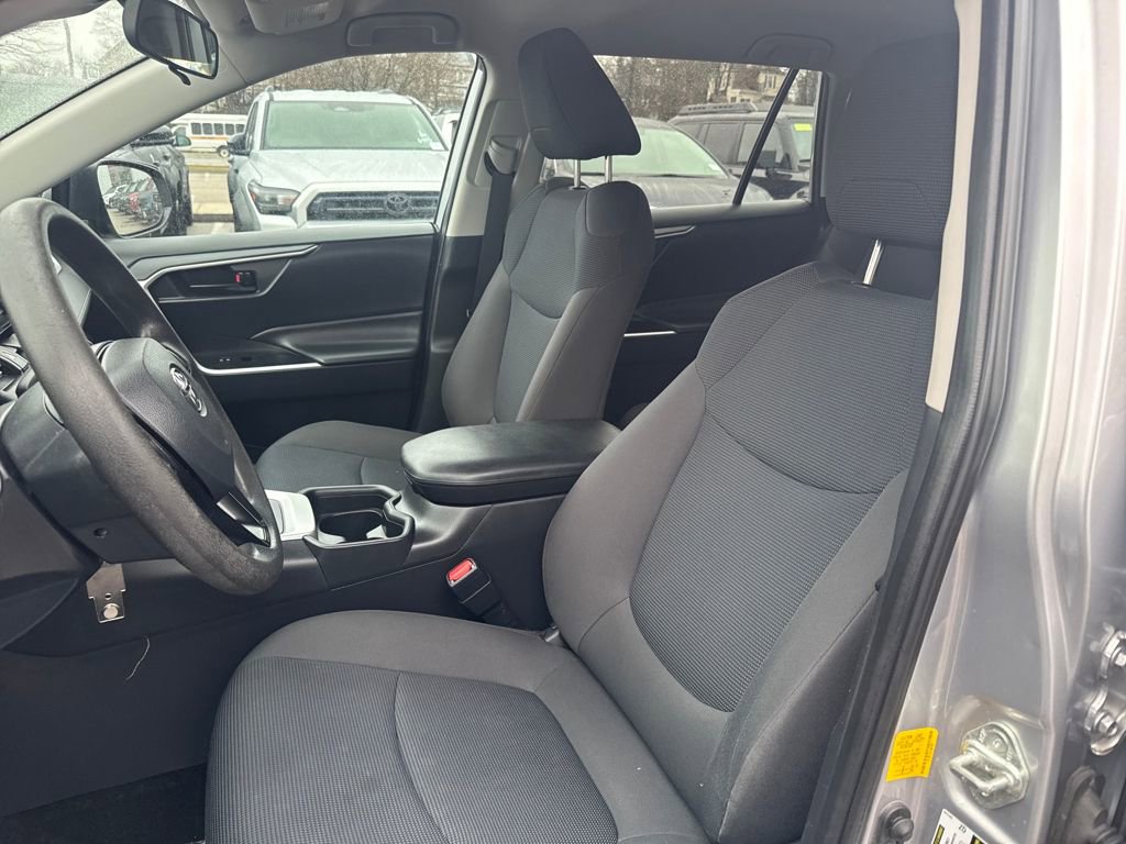 Used 2019 Toyota RAV4 LE w/ All Weather Liner Package image 14