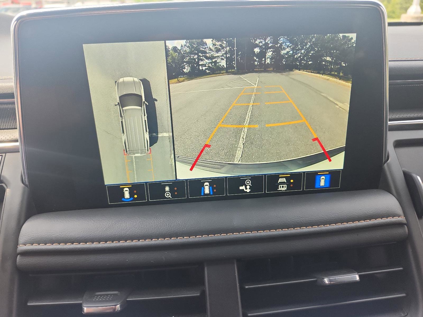 Used 2024 GMC Yukon AT4 w/ AT4 Premium Package image 20