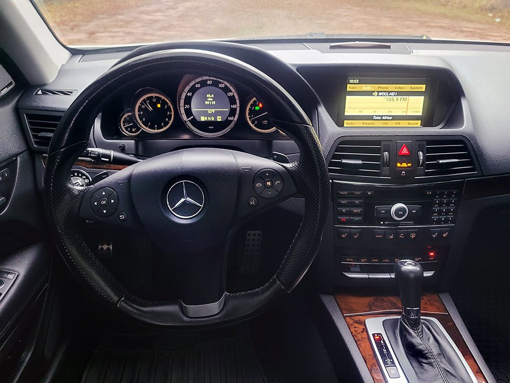 Used 2010 Mercedes-Benz E 550 Coupe image 24