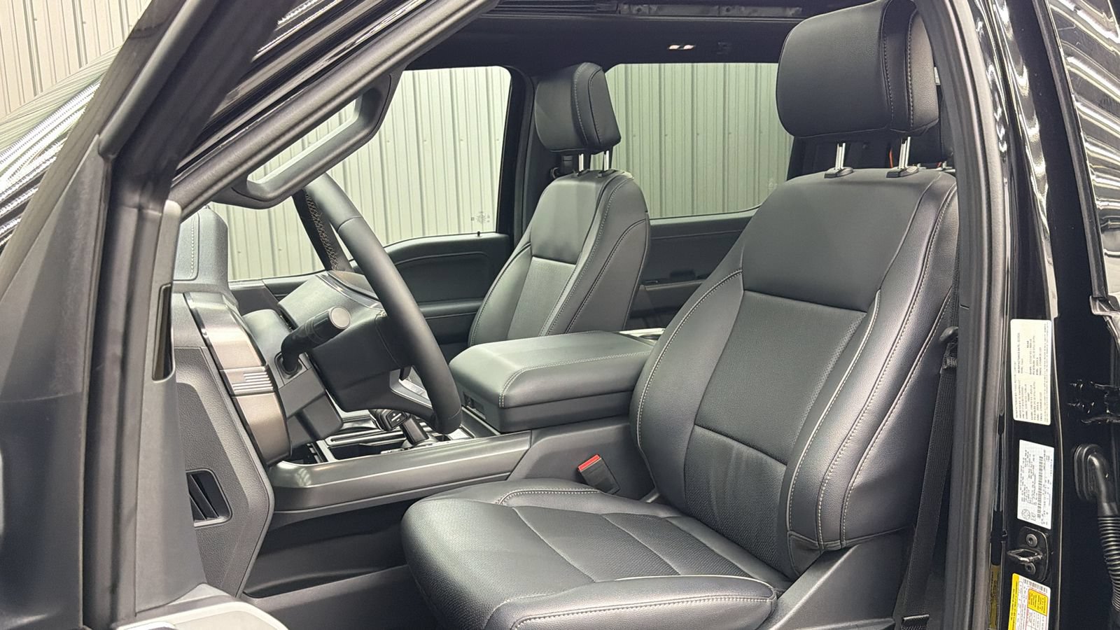 Used 2026 Ford F150 Lariat AWD/4WD image 32