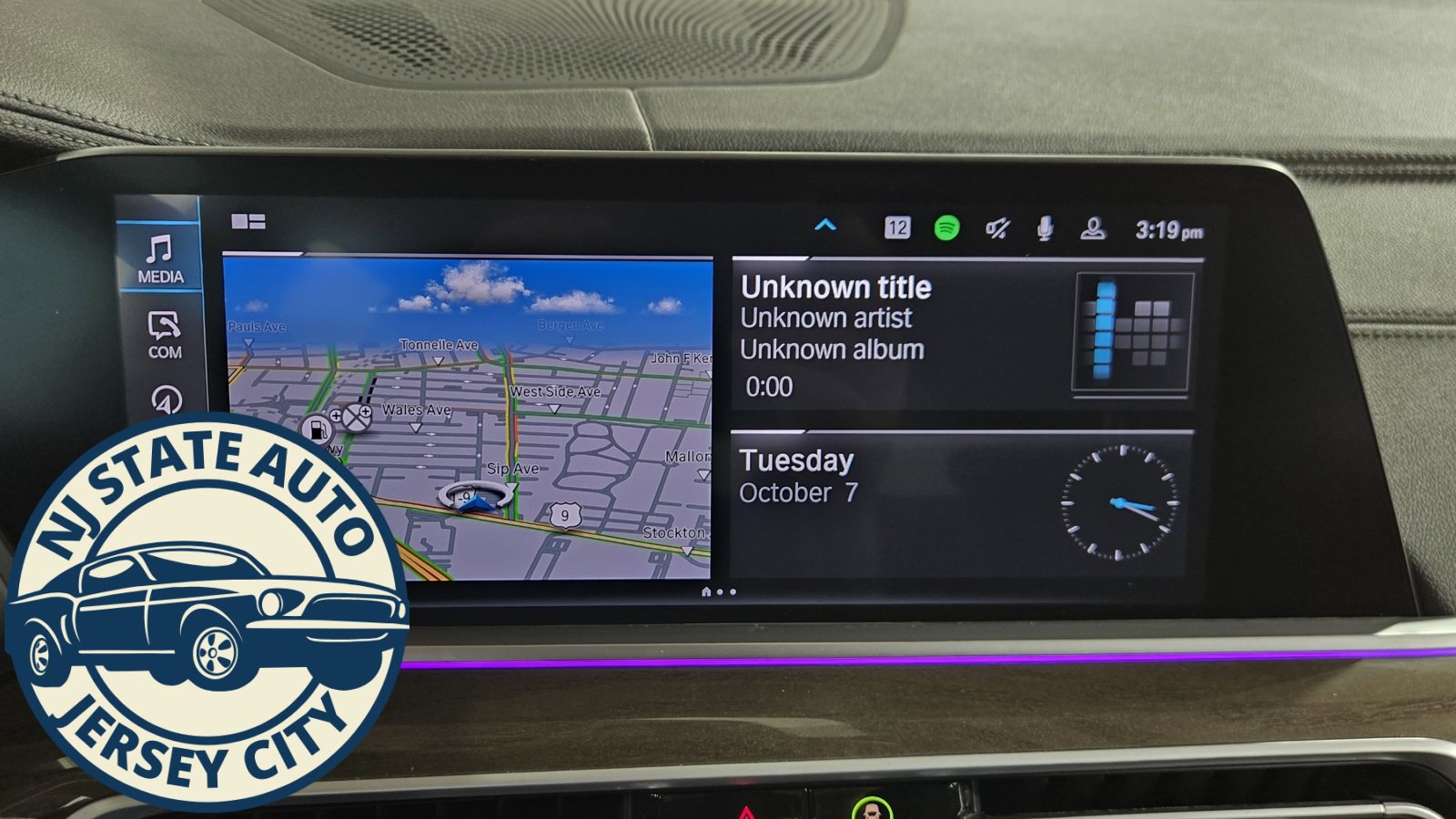 Used 2023 BMW X5 xDrive45e w/ Climate Comfort Package image 15