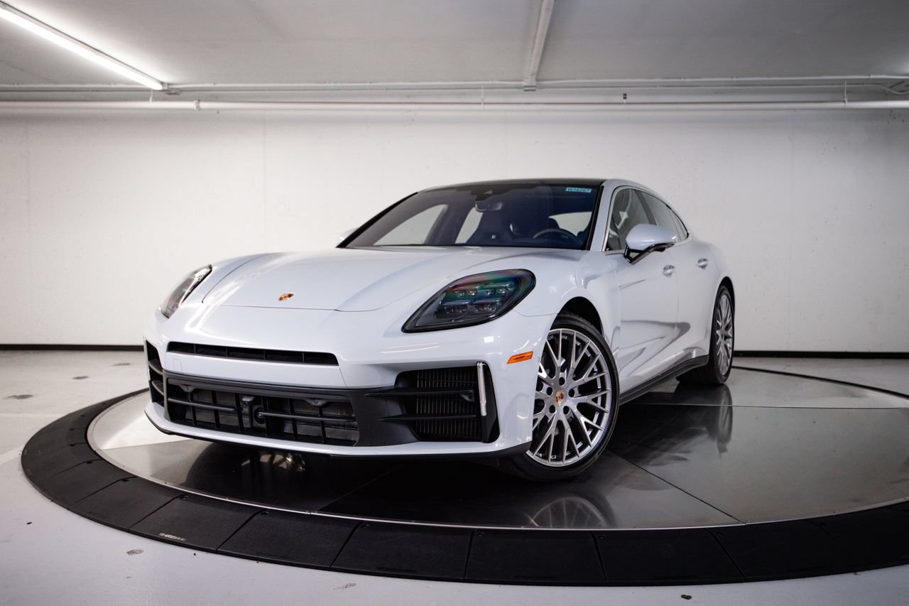 New 2026 Porsche Panamera 4 AWD/4WD image 1