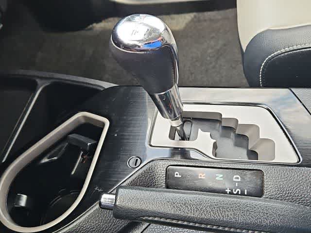 Used 2016 Toyota RAV4 Limited FWD image 26