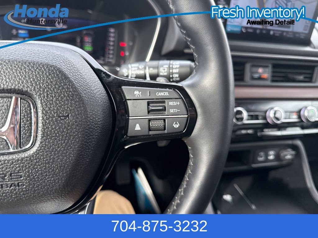 Used 2025 Honda Pilot Elite image 26