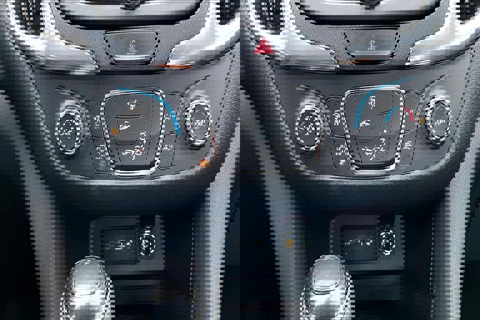 Used 2019 Chevrolet Equinox LT image 34