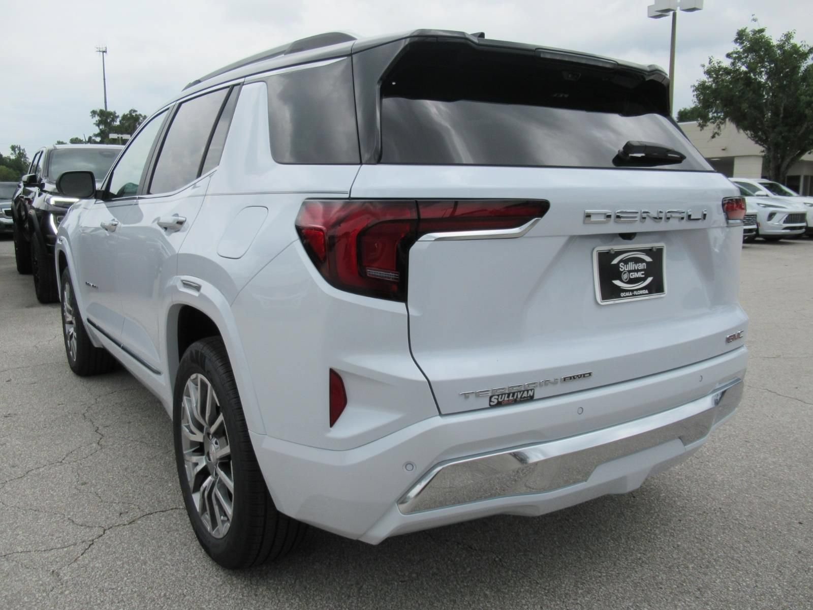 New 2027 GMC Terrain Denali AWD/4WD image 5