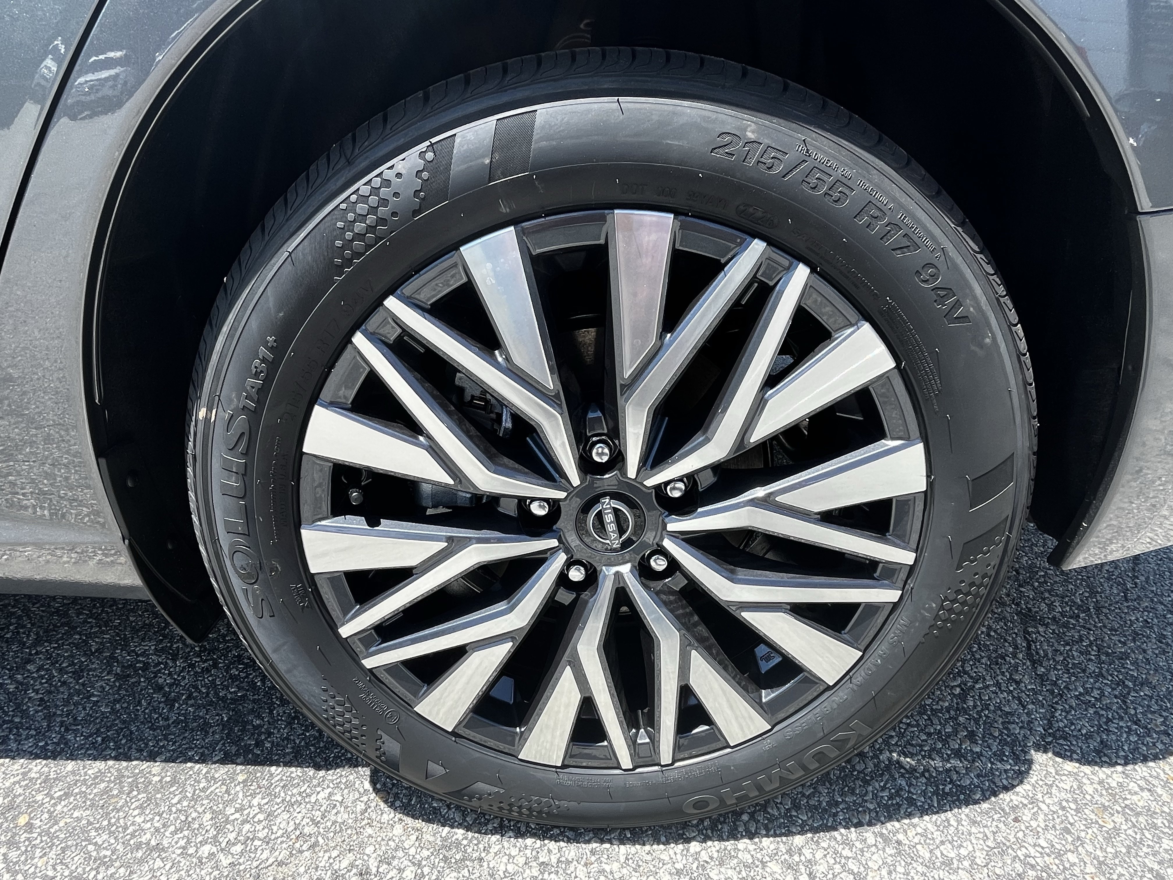 New 2026 Nissan Altima 2.5 SV AWD/4WD image 11