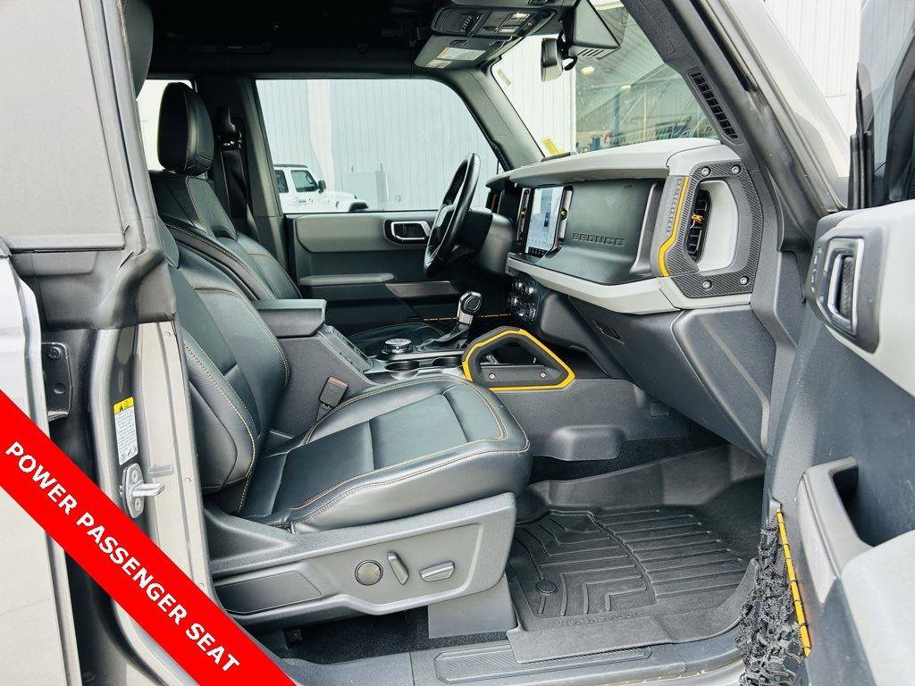 Used 2021 Ford Bronco Badlands image 32