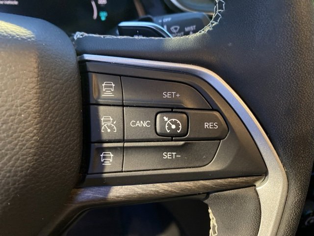 Used 2022 Jeep Grand Cherokee Limited 4xe w/ Luxury Tech Group II image 21