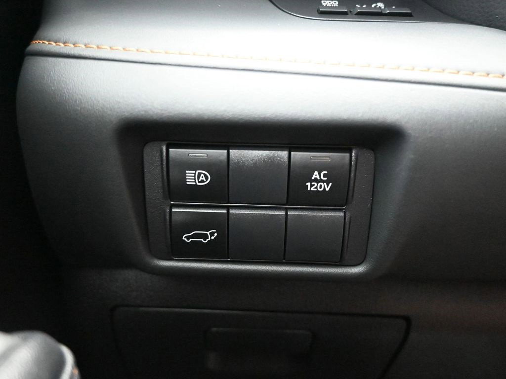 Used 2023 Toyota Highlander Bronze Edition image 20