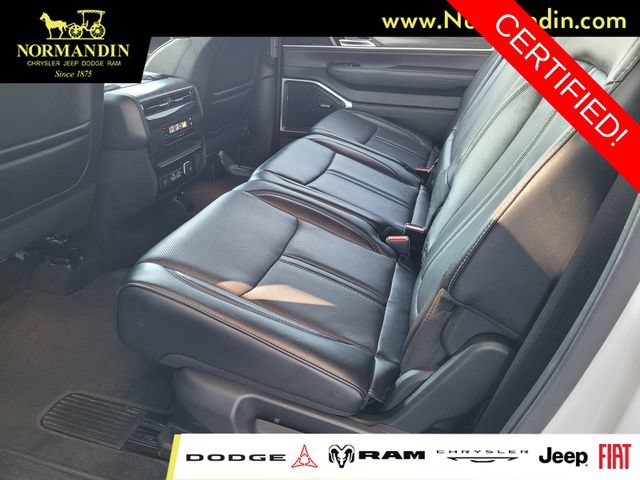 Certified 2024 Jeep Wagoneer L Series II RWD image 17
