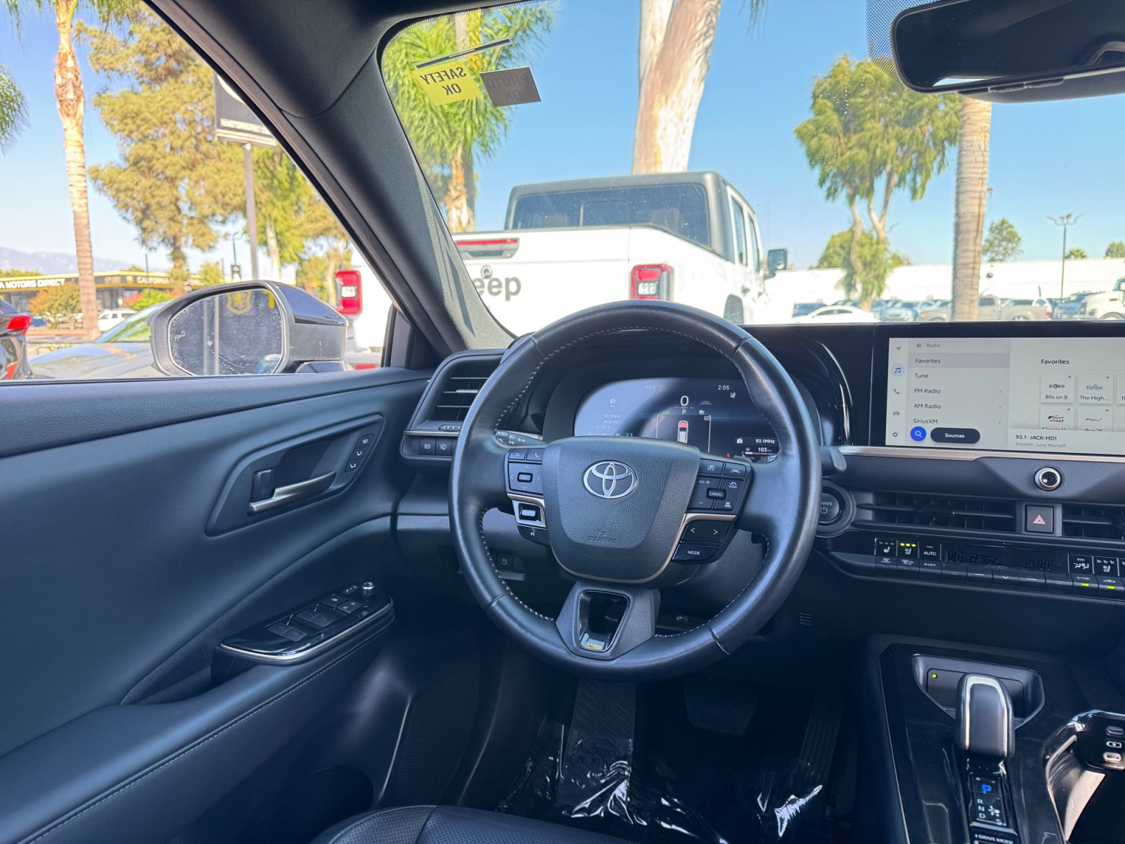 Used 2025 Toyota Crown Signia AWD/4WD image 18