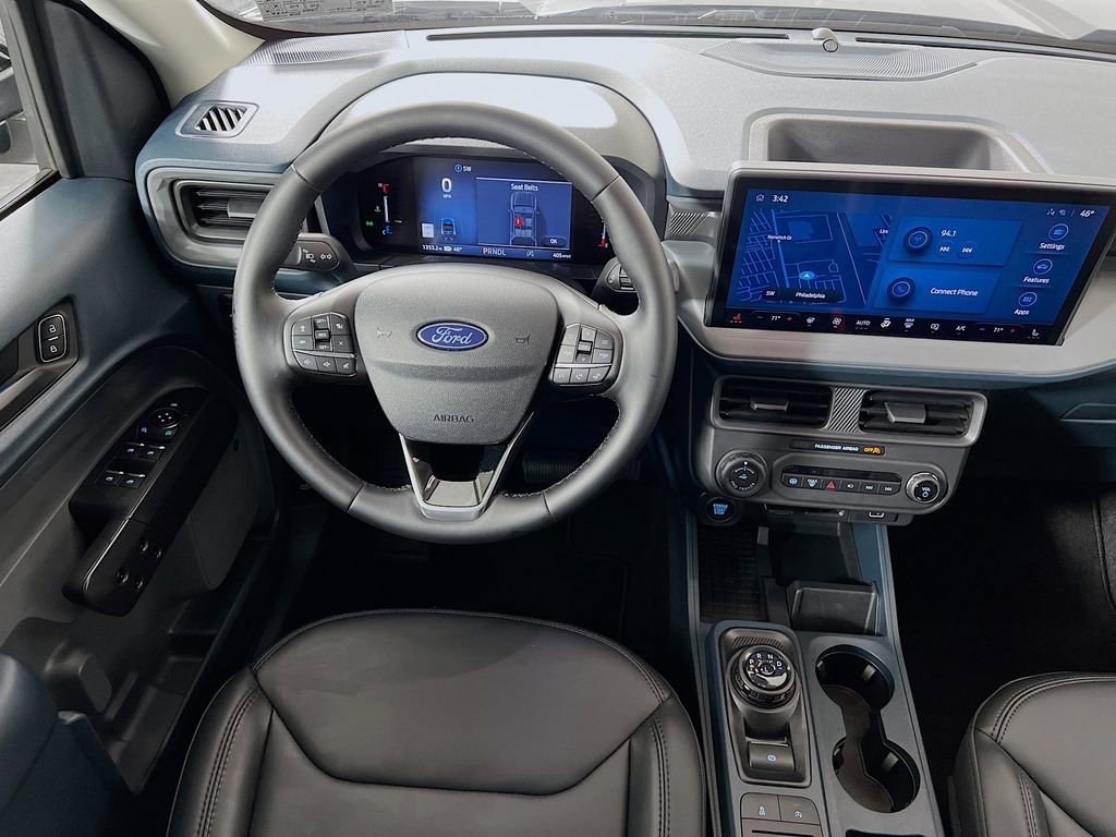 Used 2025 Ford Maverick Lariat w/ Black Appearance Package image 29