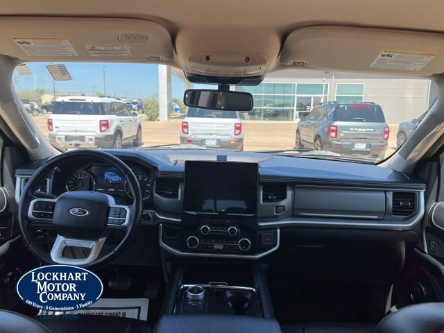 Used 2024 Ford Expedition Max XLT image 29