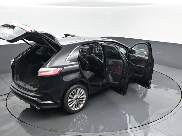 Used 2020 Ford Edge Titanium w/ Equipment Group 301A AWD/4WD image 31