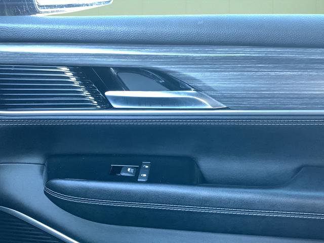 Used 2024 Jeep Wagoneer Series II w/ Flexible Seating Group image 47