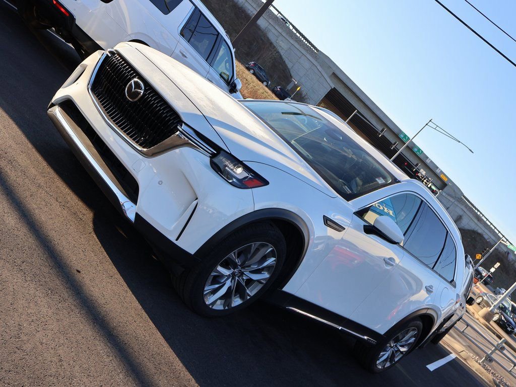 Used 2024 MAZDA CX-90 3.3 Turbo w/ Premium Package image 3