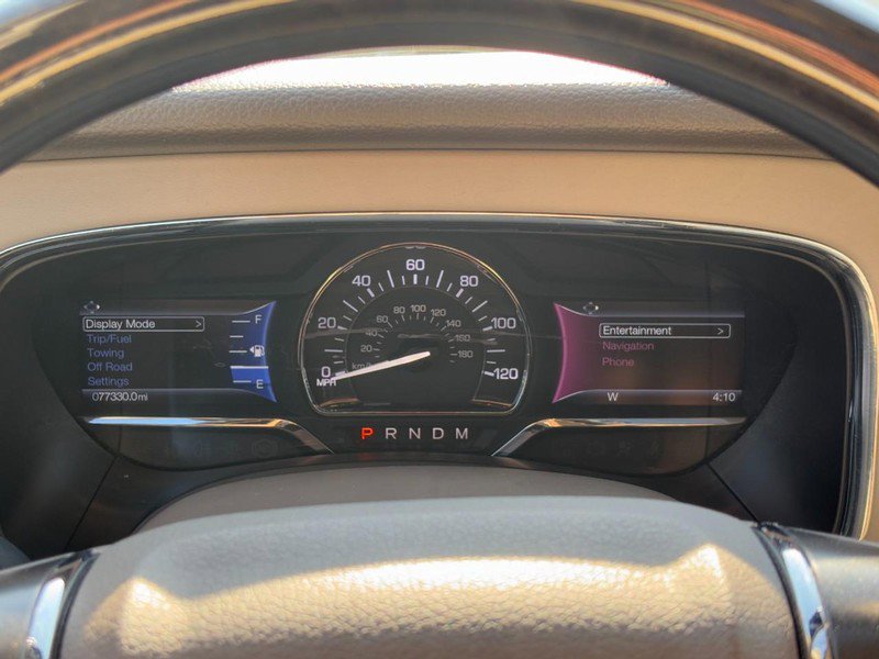 Used 2016 Lincoln Navigator Select image 22