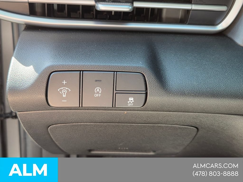 Used 2024 Hyundai Elantra SE FWD image 27