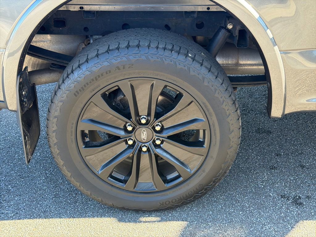 Used 2020 Ford F150 Lariat w/ Equipment Group 502A Luxury image 17