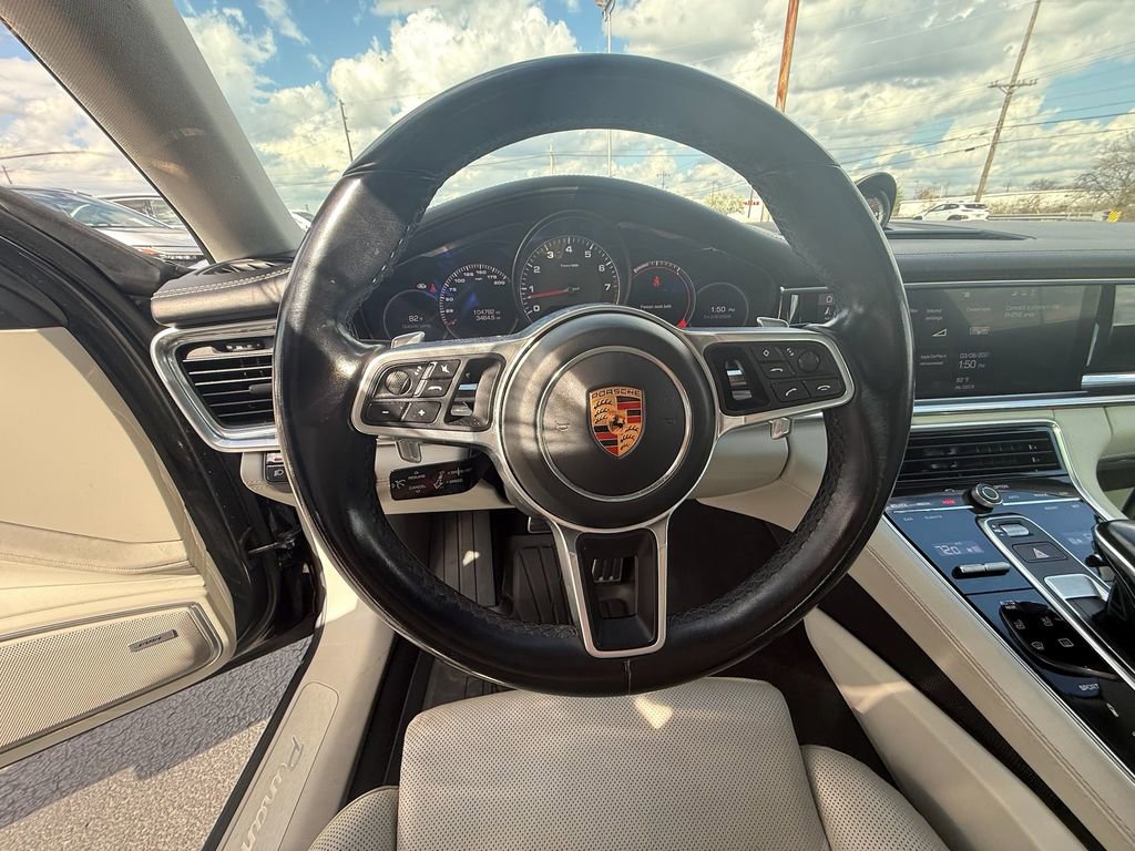 Used 2018 Porsche Panamera 4S image 16