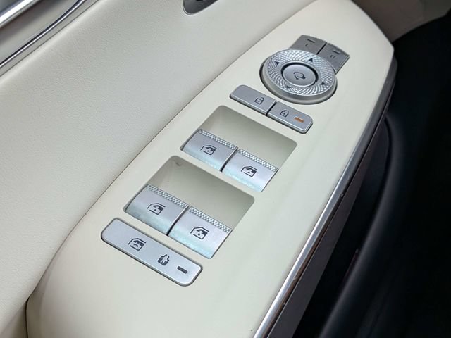 Used 2025 Genesis Electrified GV70 w/ Prestige Package AWD/4WD image 29