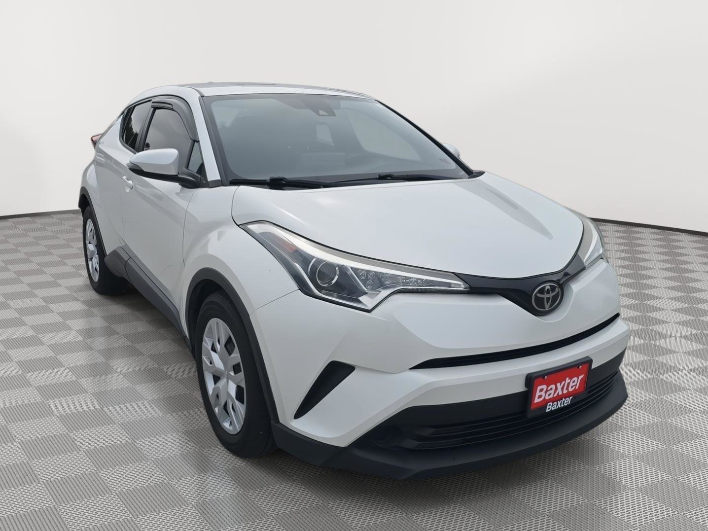 Used 2019 Toyota C-HR LE FWD image 1