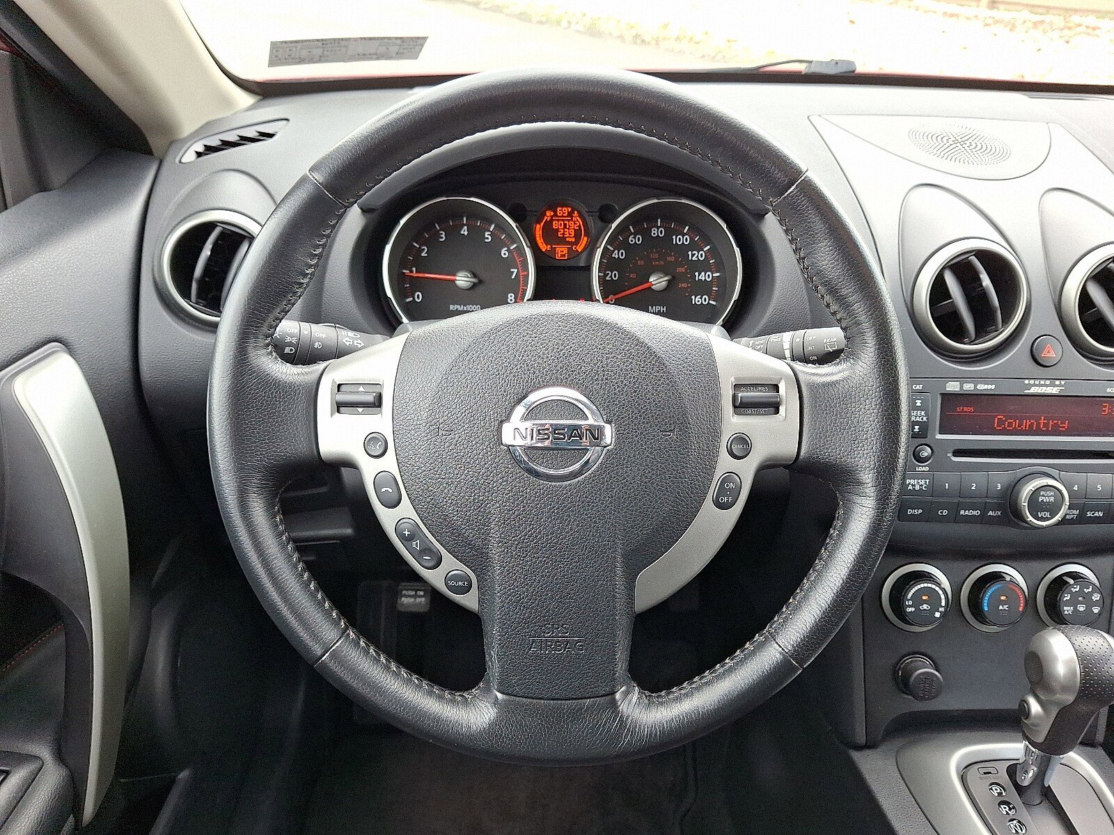 Used 2017 Nissan Rogue SV w/ Sun & Sound Touring Package AWD/4WD image 20