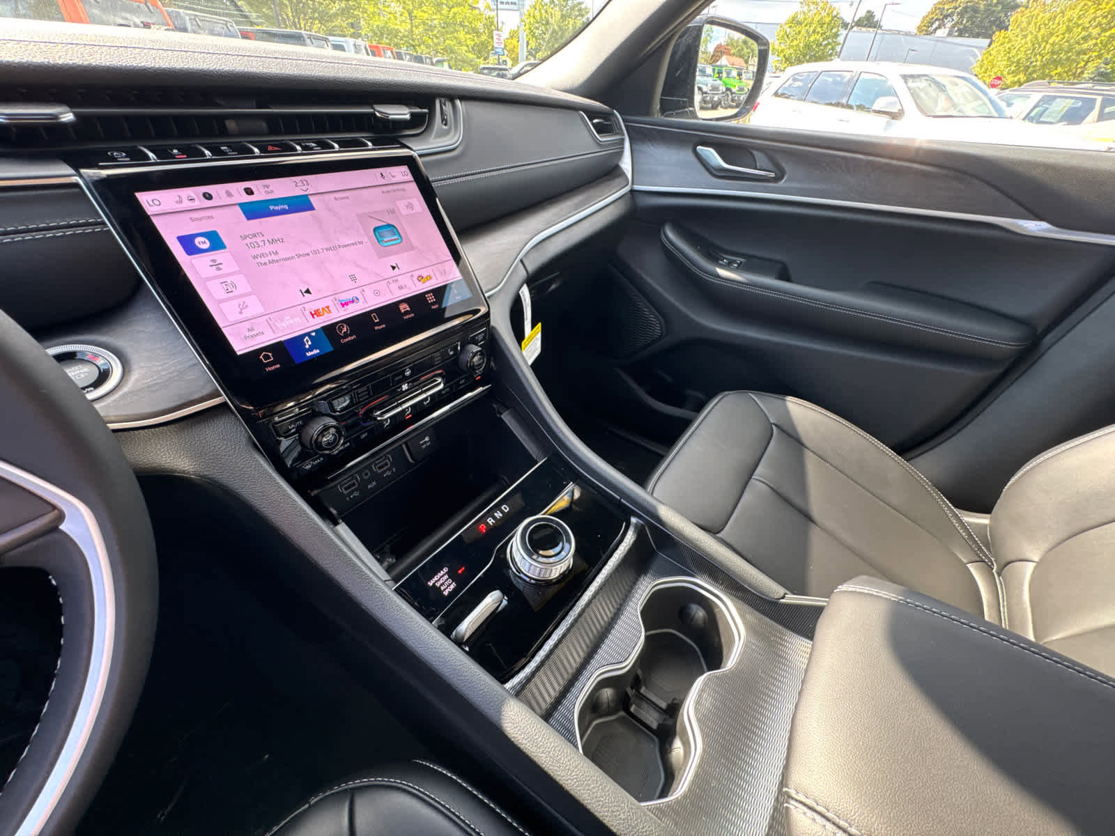 New 2025 Jeep Grand Cherokee Limited w/ Black Appearance Package image 25