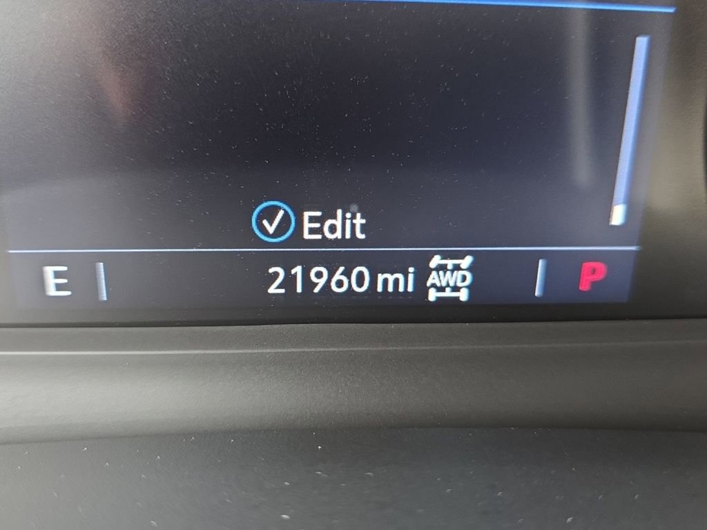 Used 2025 Cadillac XT5 Premium Luxury image 21