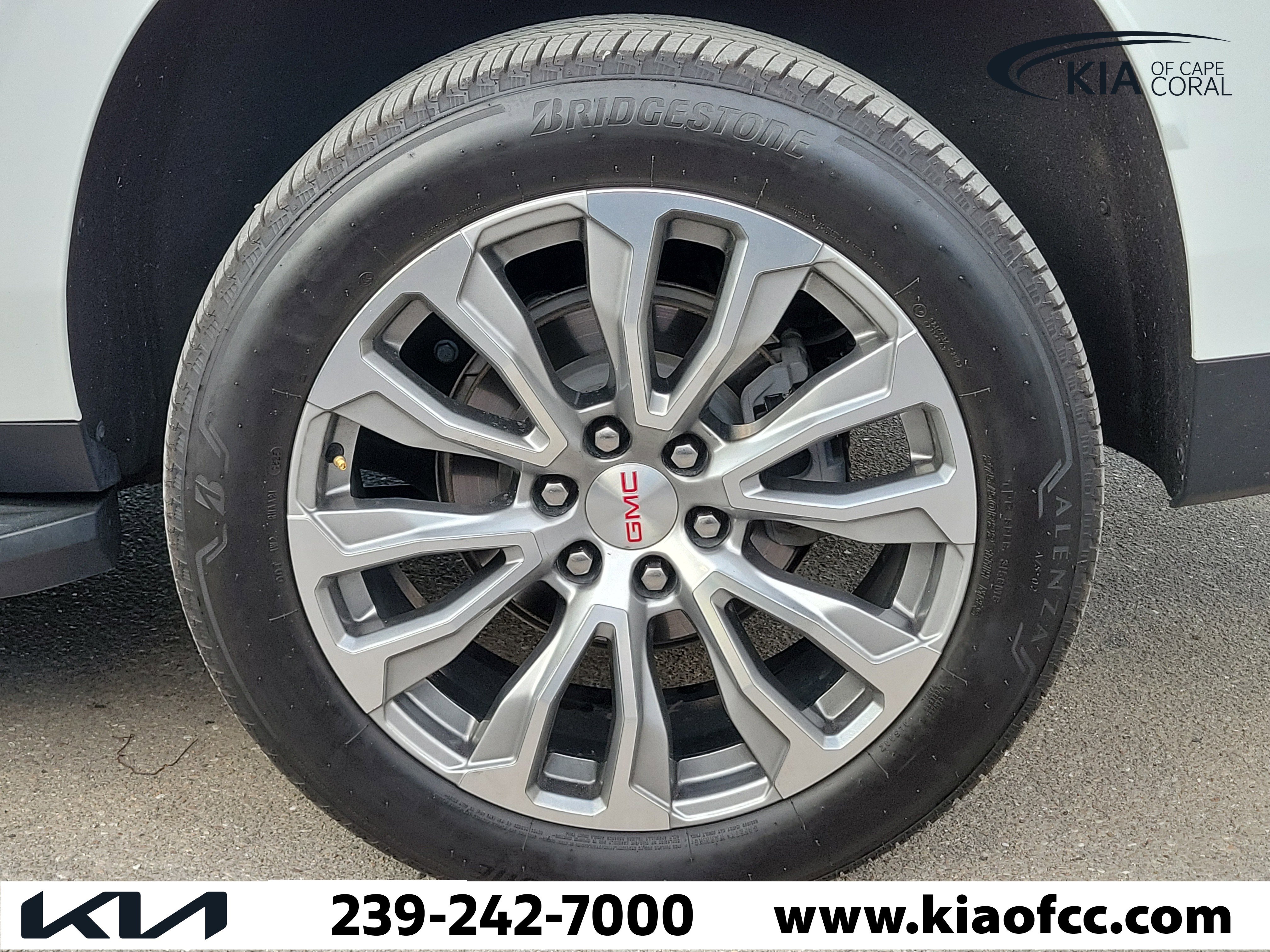 Used 2021 GMC Yukon XL Denali w/ Advanced Technology Package image 7