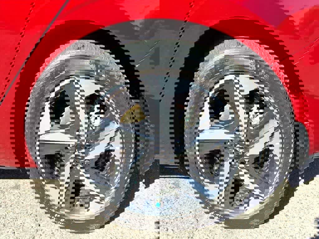 Used 2023 Hyundai Elantra SEL w/ Convenience Package image 8