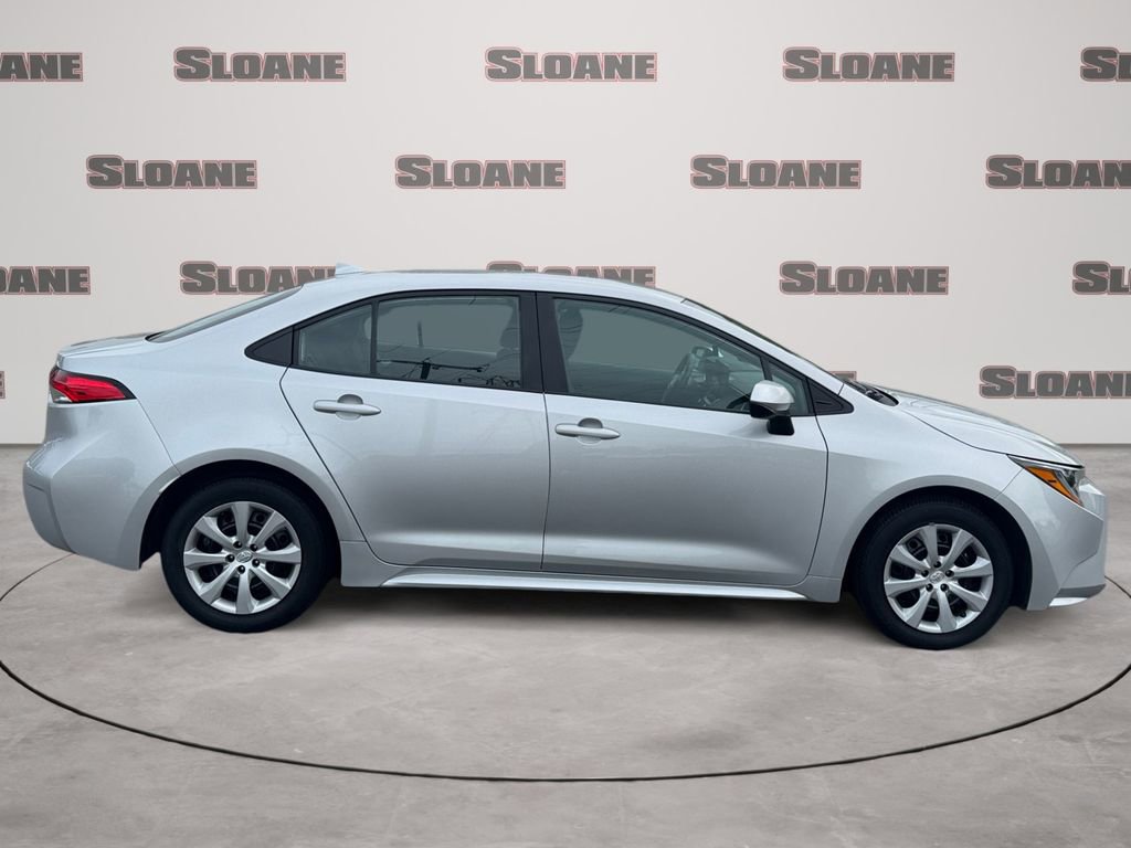 Used 2024 Toyota Corolla LE FWD image 6
