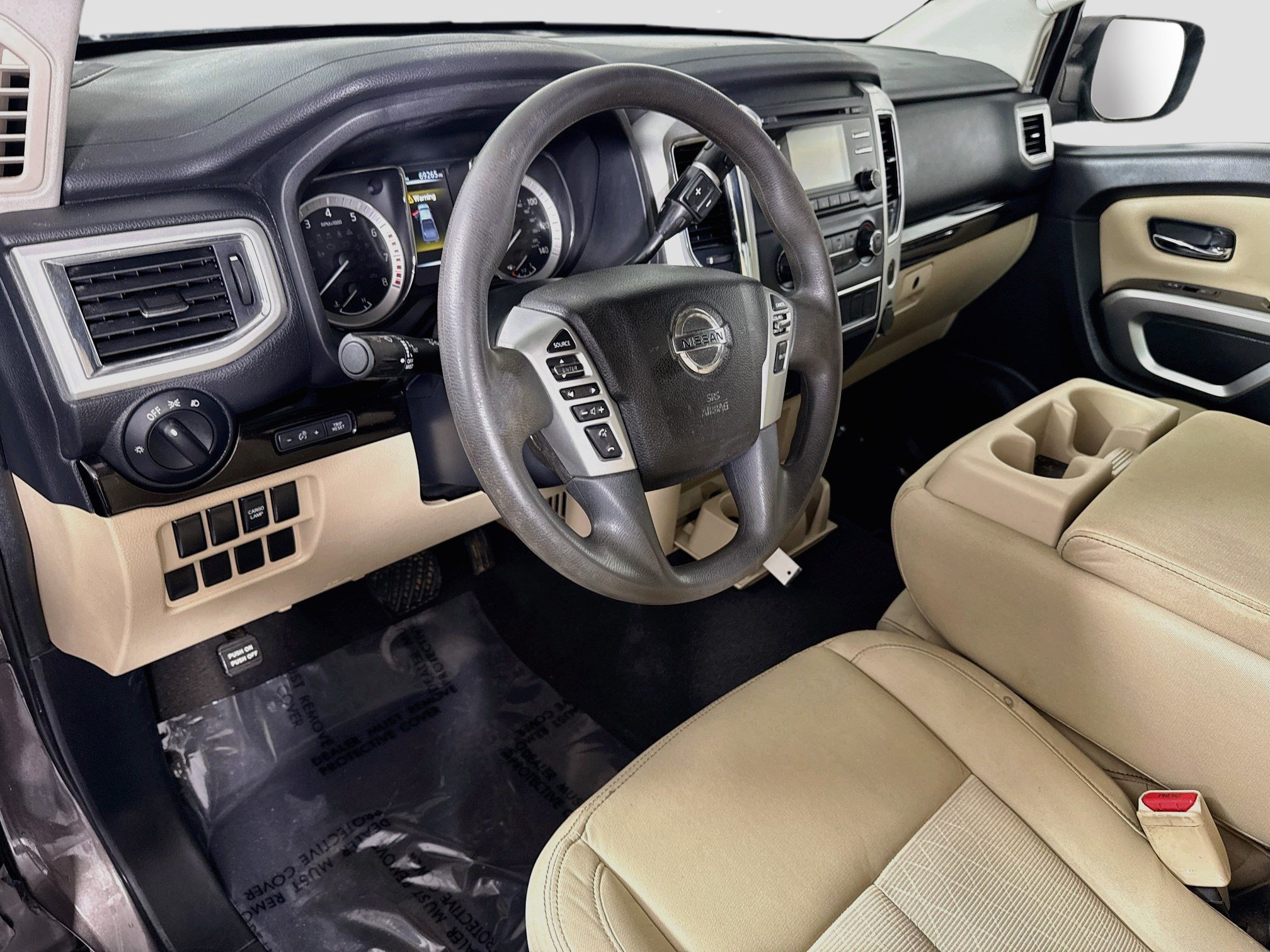 Used 2017 Nissan Titan SV RWD image 21