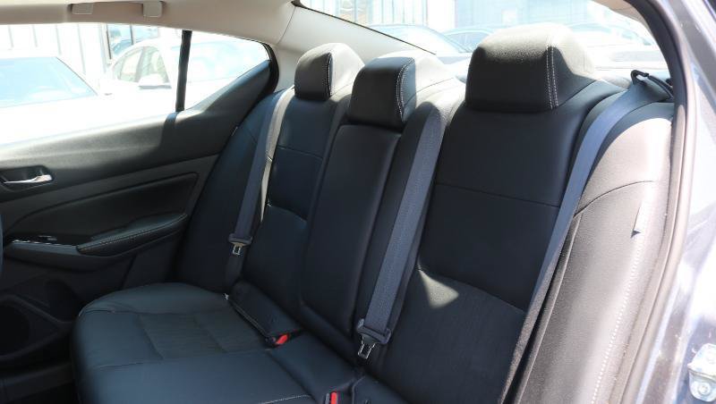Used 2022 Nissan Altima 2.5 SL AWD/4WD image 17