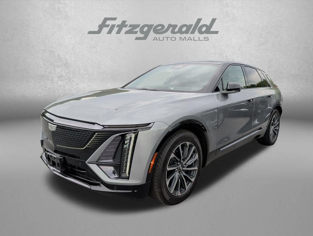Used 2024 Cadillac Lyriq Sport RWD image 3