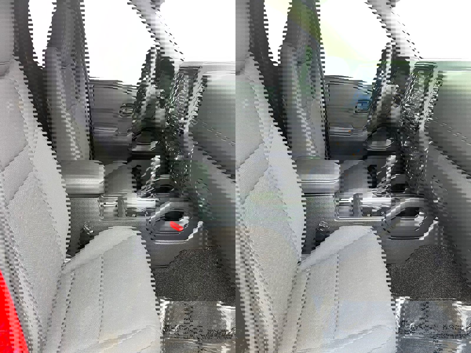 Used 2022 Nissan Frontier S w/ Technology Package RWD image 15