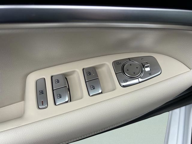 Used 2026 Genesis G70 2.5T RWD image 22