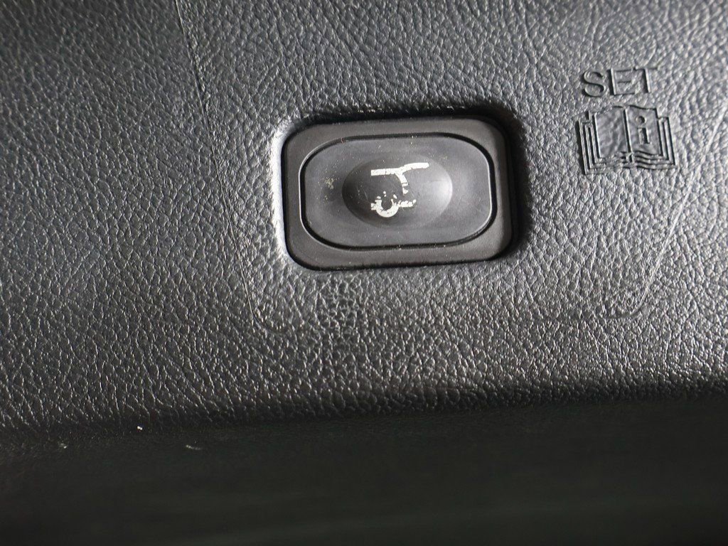 Used 2022 Ford Edge Titanium image 18