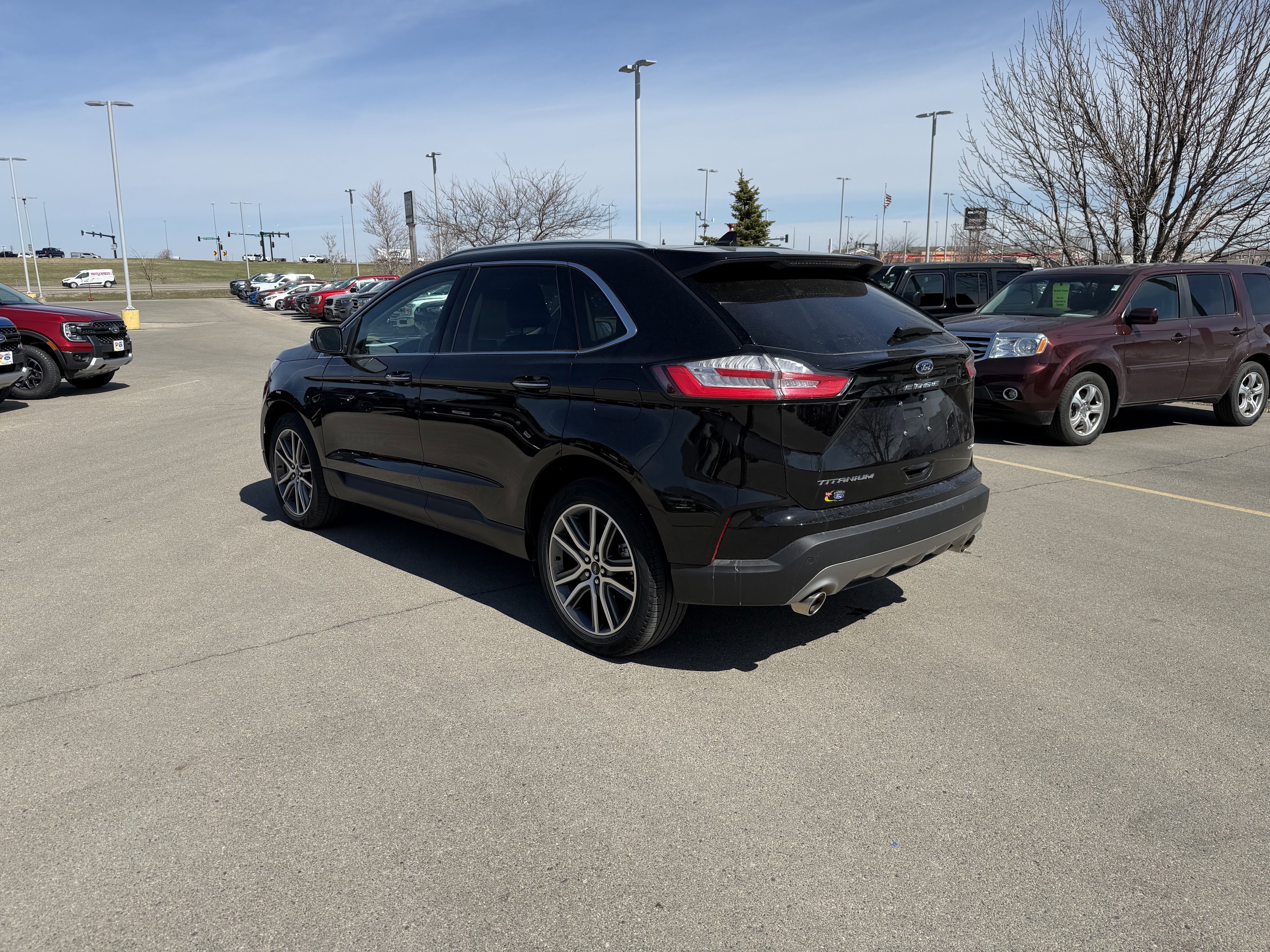 Used 2024 Ford Edge Titanium w/ Equipment Group 301A image 4