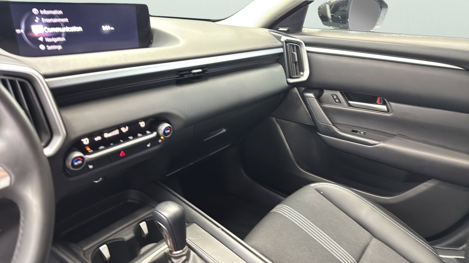 Used 2024 MAZDA CX-50 AWD 2.5 S w/ Cargo Package image 19