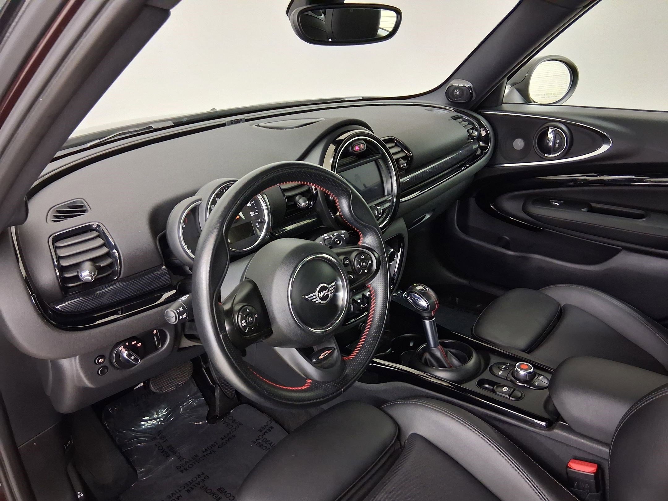Used 2019 MINI Cooper Clubman S w/ Premium Package FWD image 2