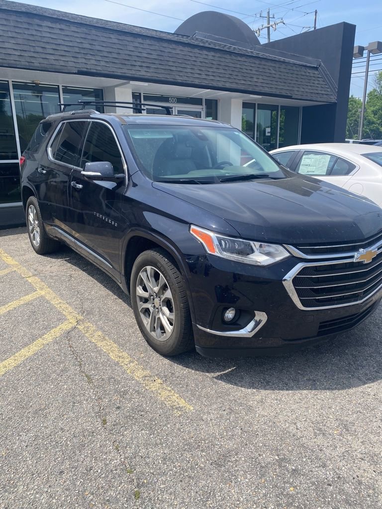 Used 2020 Chevrolet Traverse Premier AWD/4WD image 2