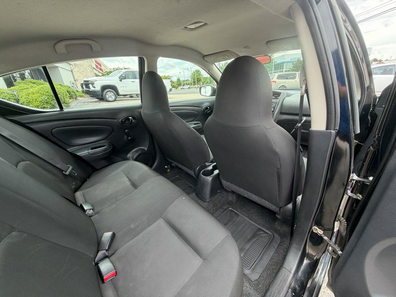 Used 2017 Nissan Versa S Plus FWD image 29