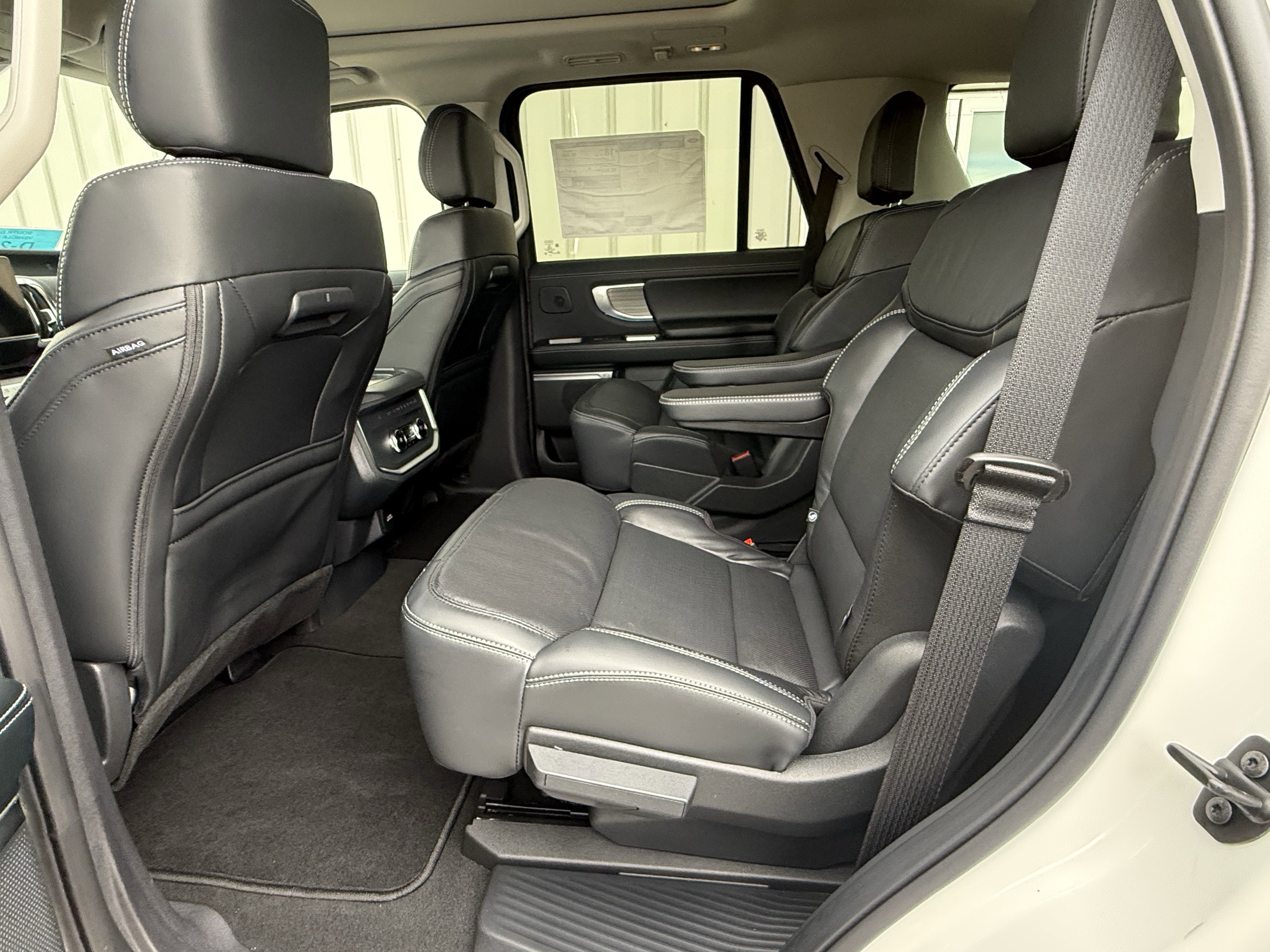 New 2025 Ford Expedition Platinum w/ Driver's Package AWD/4WD image 12
