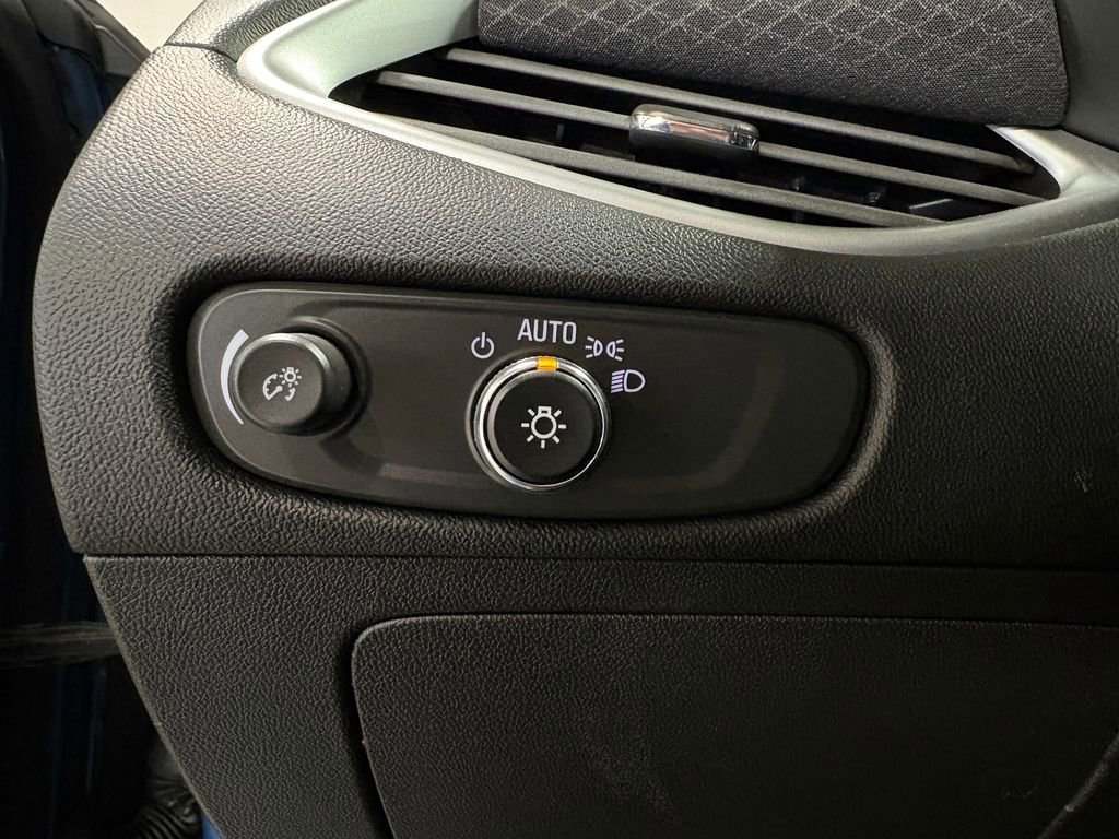 Used 2024 Chevrolet Malibu LS w/ Driver Confidence Package FWD image 20